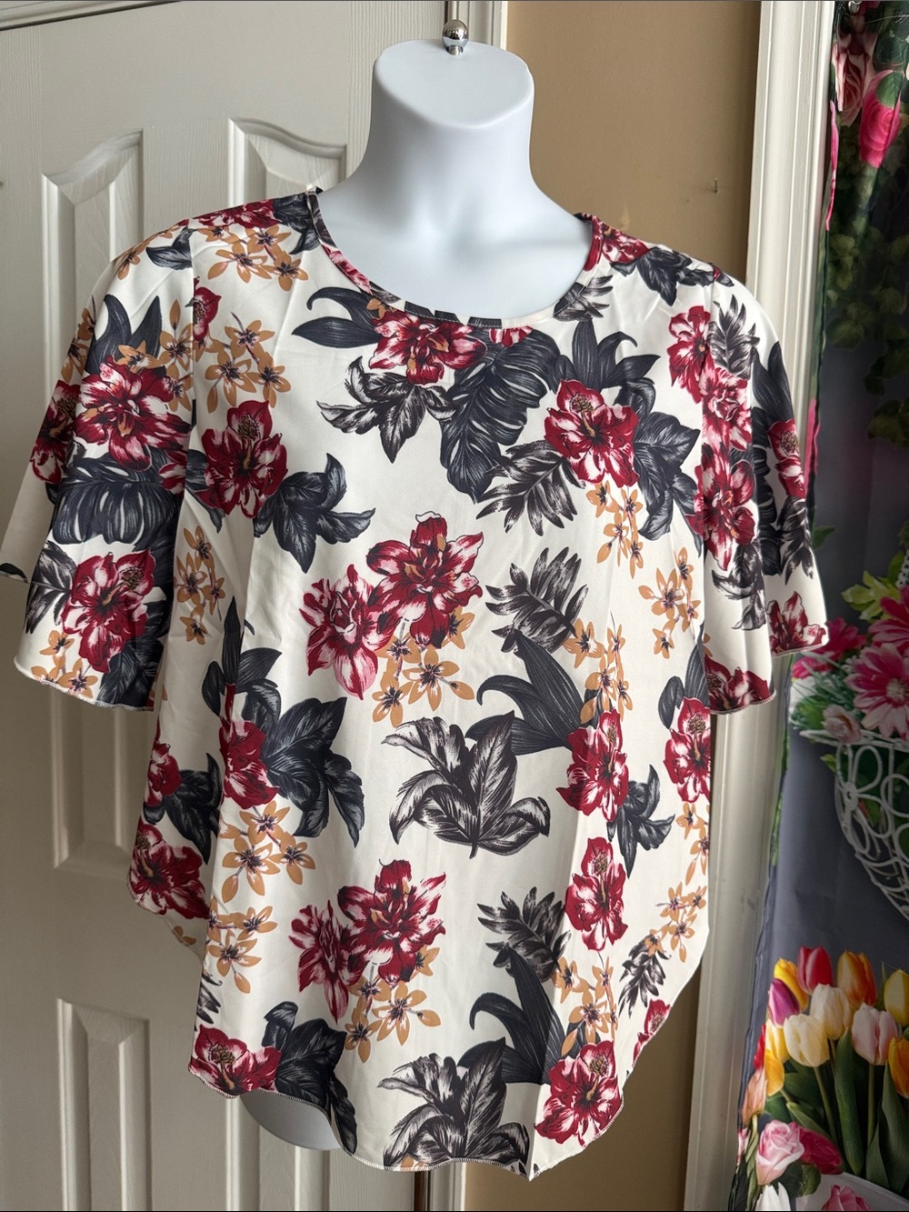 Floral Short Sleeve Women’s Top - White with Red & Black Flowers
